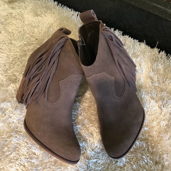 Steve Madden Shoes - Steve Madden leather boots